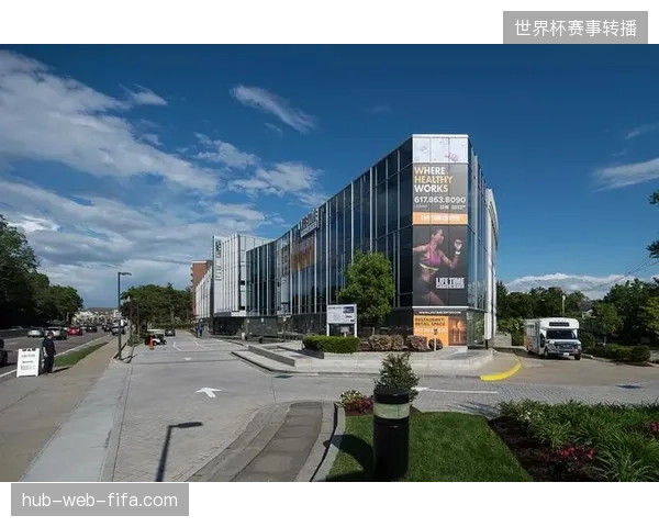为什么顶尖体育旅游公司在赛事期间，依然难以规避大规模临时物资的供应断档风险？